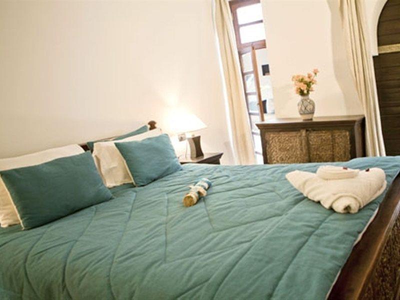 Riad Les Ammonites And Spa Marrakesh Exterior photo