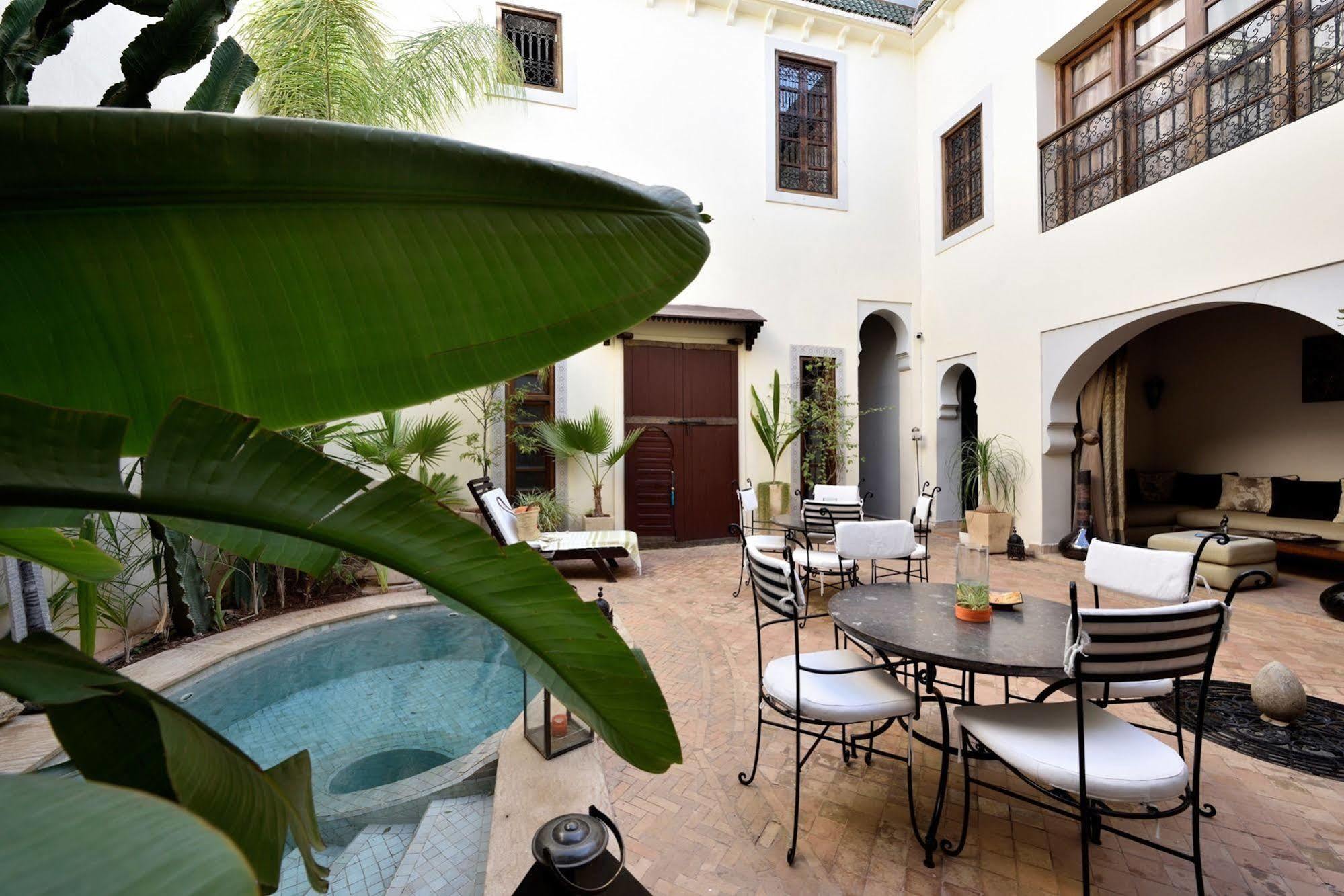 Riad Les Ammonites And Spa Marrakesh Exterior photo